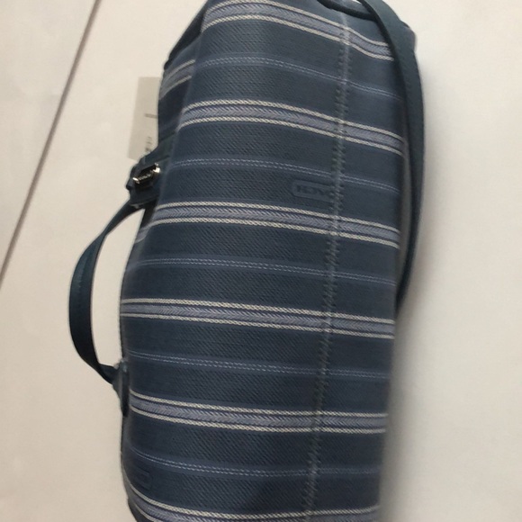 Coach Rare Handbag - Picture 13 of 15